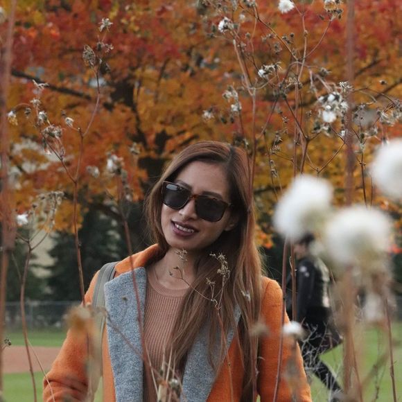 Meet your Posher, Mae rose - Picture 1 of 1